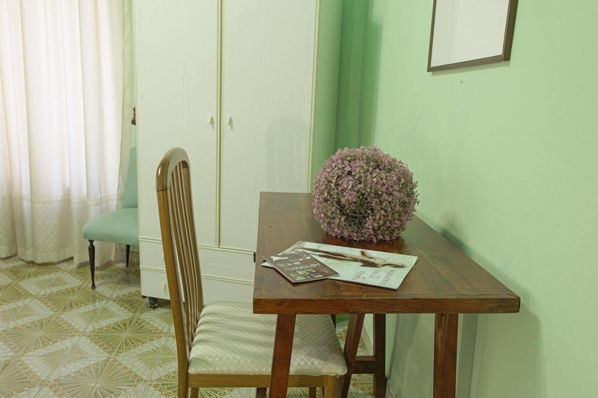 Il Mandorlo Bed & Breakfast อากริเจนโต ภายนอก รูปภาพ